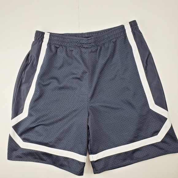 Ivy Crew Sport heavy lined athletic shorts L - Picture 1 of 8